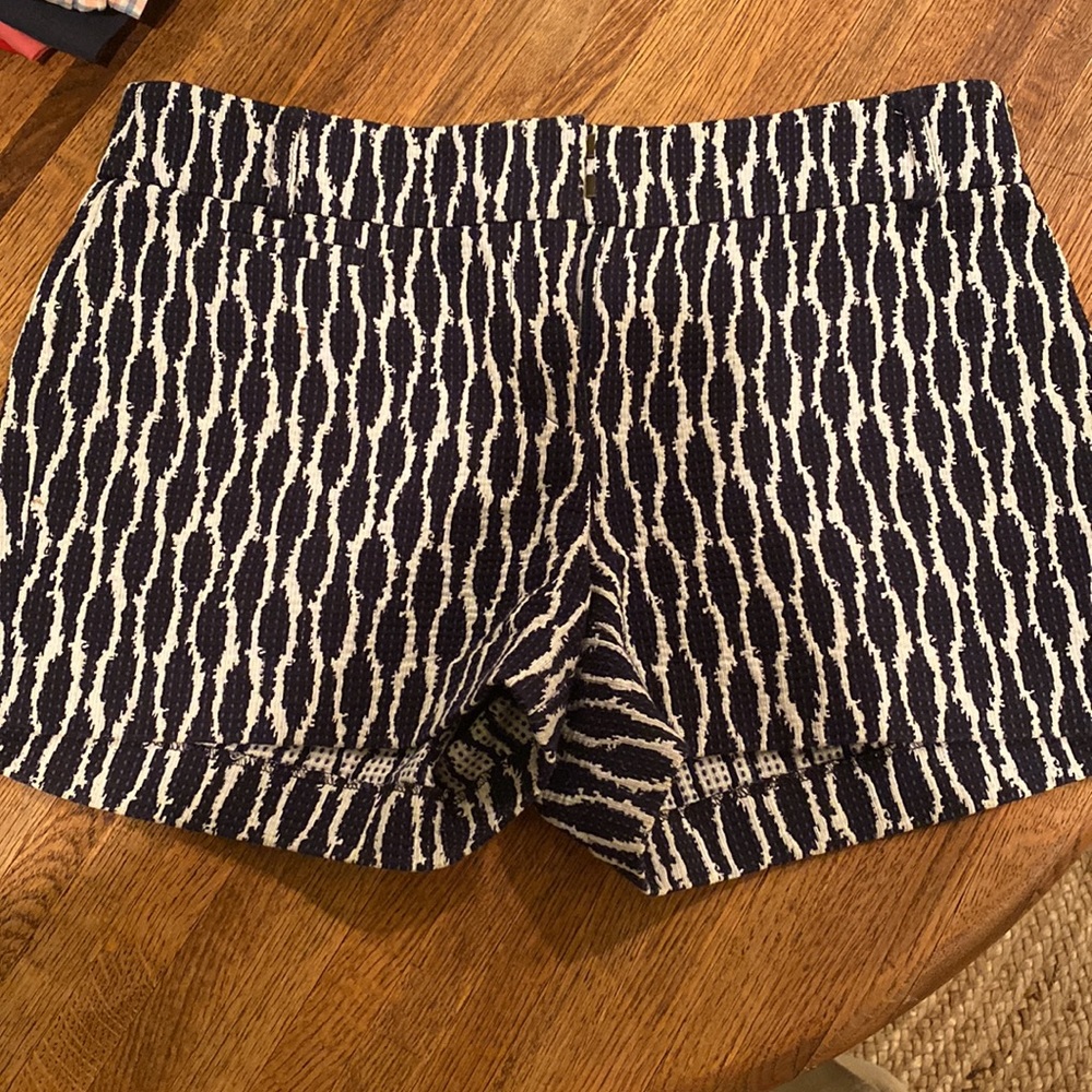 Loft Riviera Short size 6